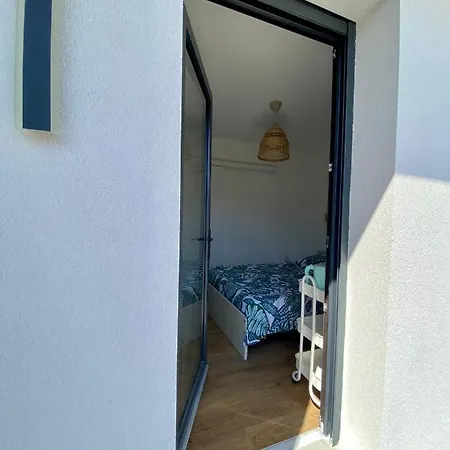 Privee Acces Piscine Konukevi